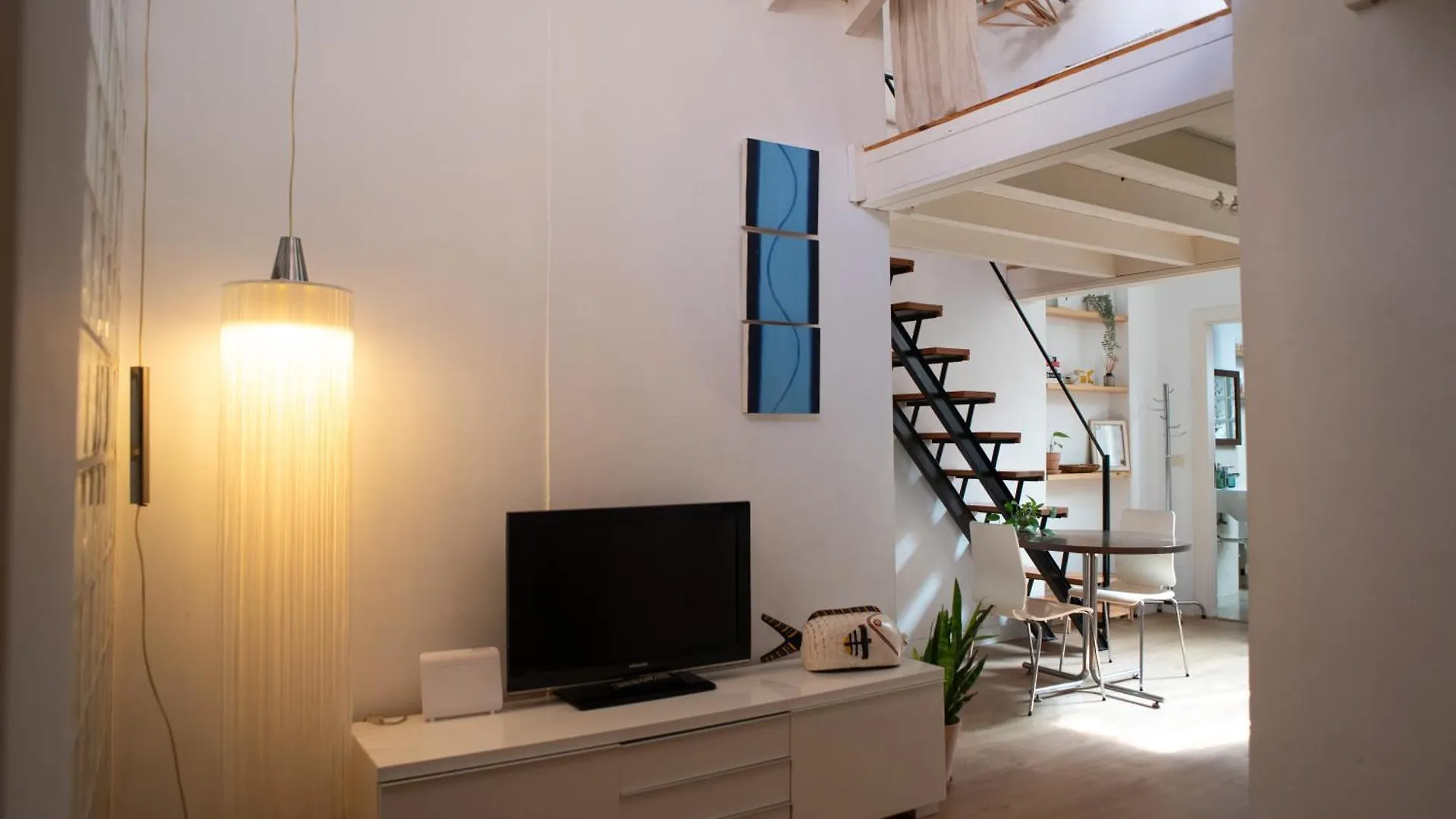 Cozy & Quiet Apartment In The Center Malaga